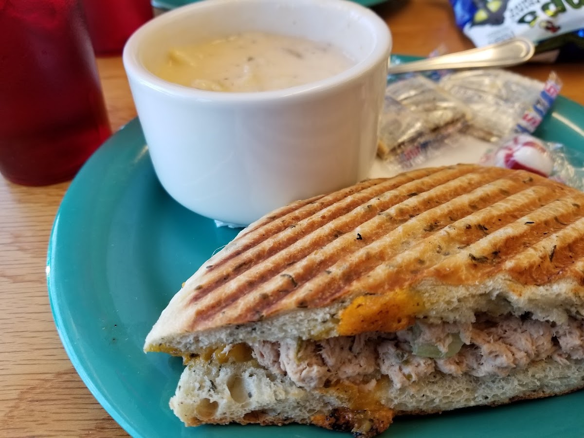 T-Bones Records & Cafe-7